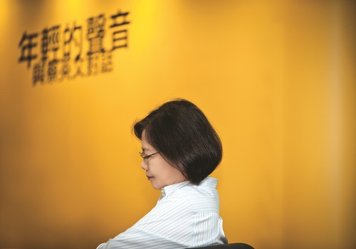 你有沒有覺得很多背影照？《英派》幕後，小編心聲1